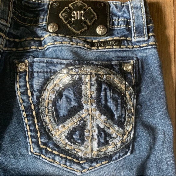 Mid Rise Boot Cut Miss Me Jeans - Picture 10 of 13